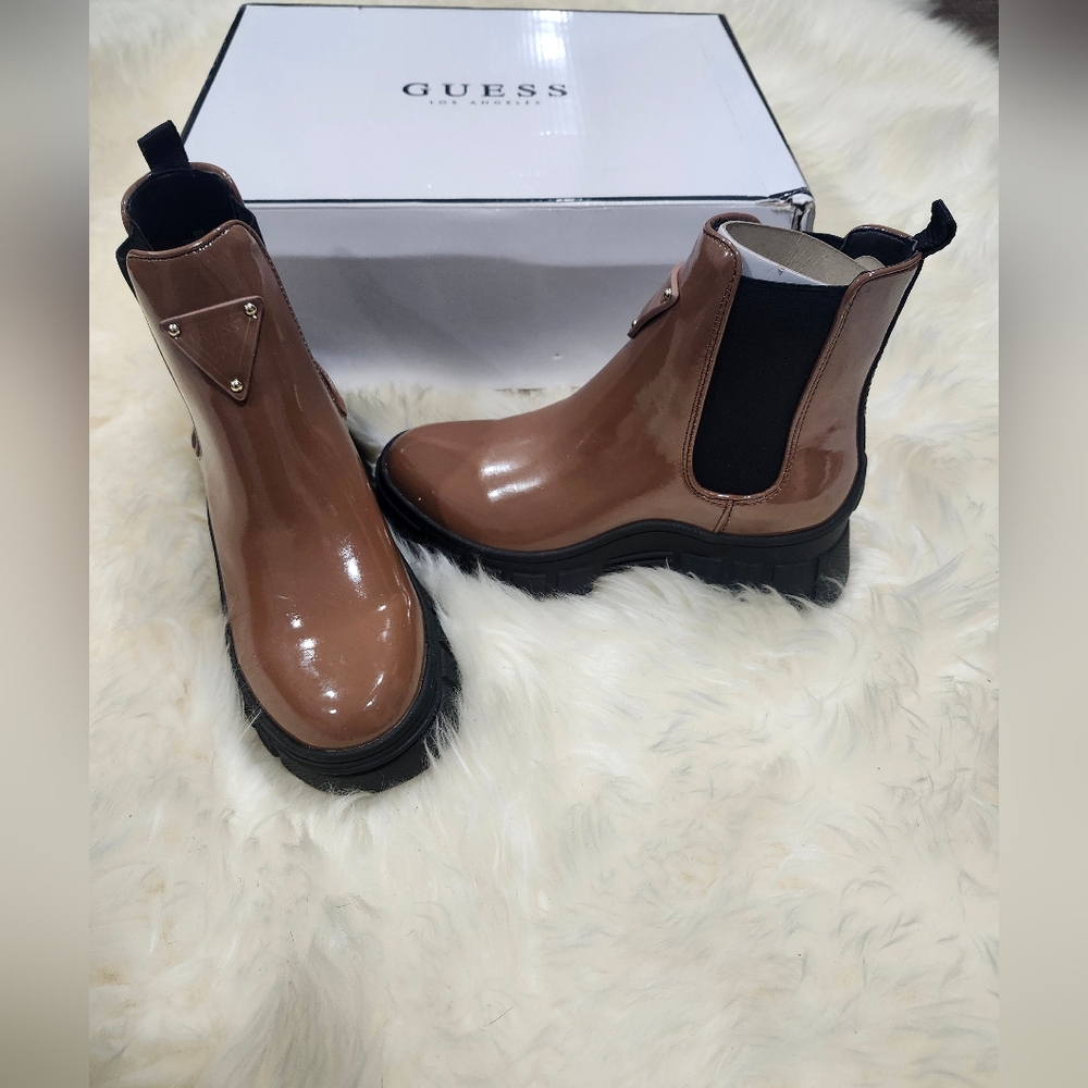 Guess Women's Medium Brown Ankle Boots Size 5 new
